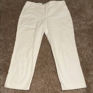 So Slimming Chicos Cropped Pants - size 1.5 Medium. J